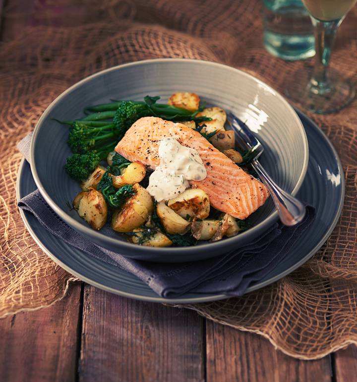 Roast salmon fillets with a crème fraîche and caper sauce