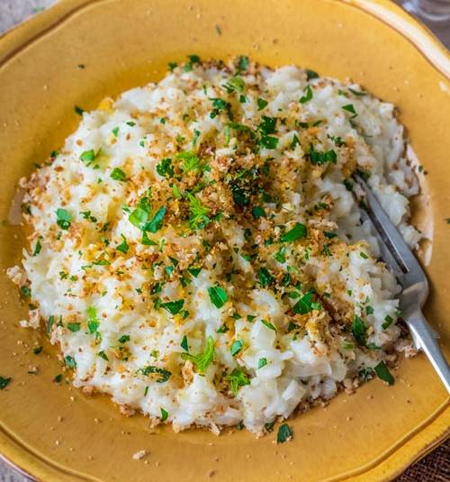 Fennel and mascarpone risotto with lemon, garlic and pecorino crumbs