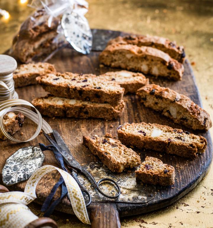 Mincemeat, macadamia and cranberry biscotti