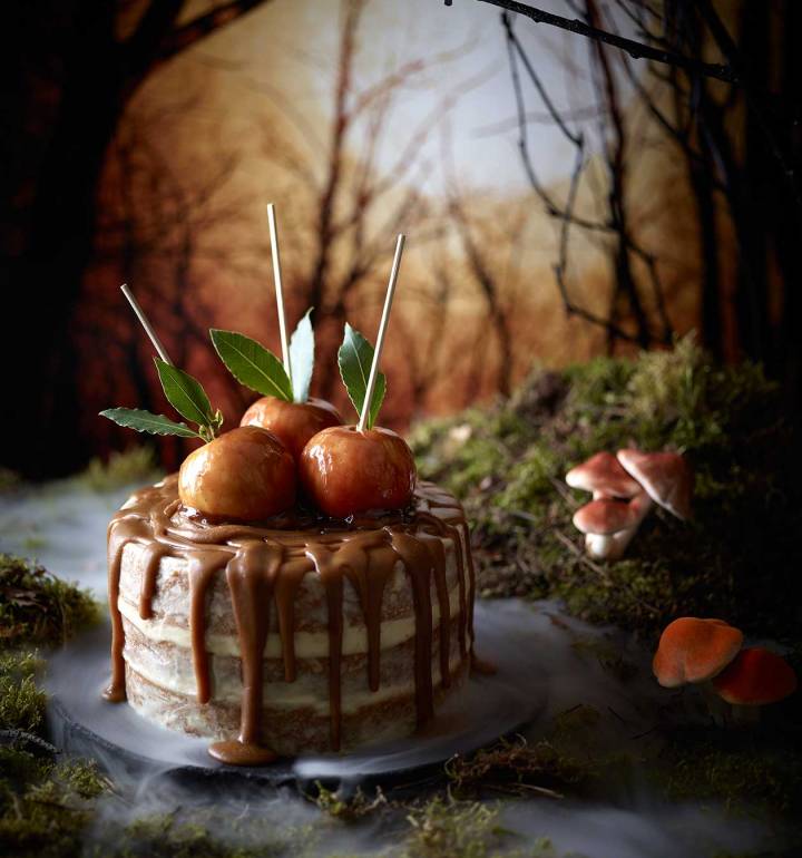 Toffee apple cake