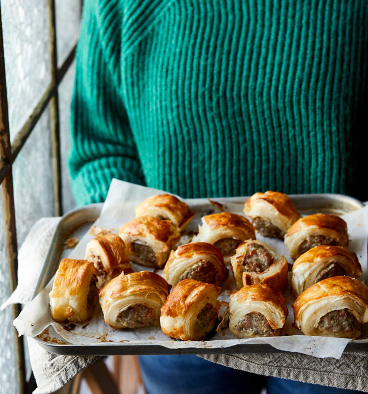 Smoked ham & Gruyère sausage rolls