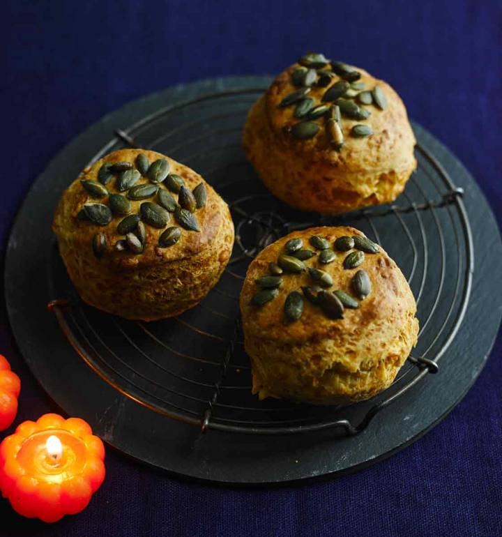 Cheese and pumpkin seed scones
