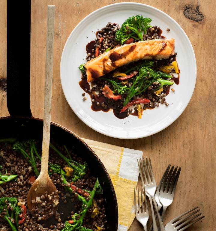 Grilled salmon and Puy lentil salad
