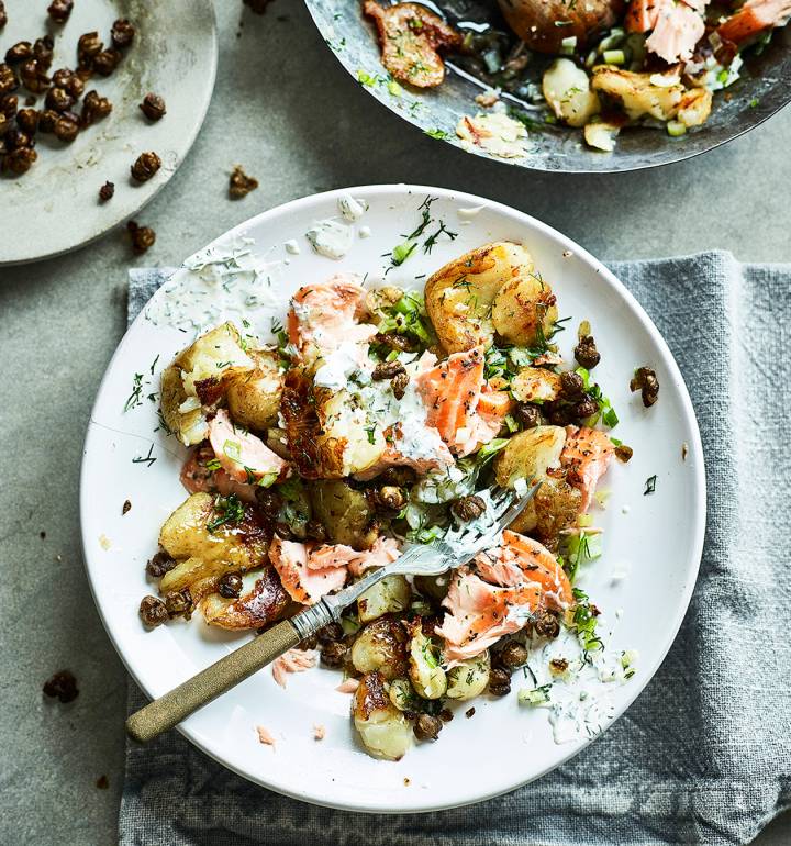 Smashed salmon hash