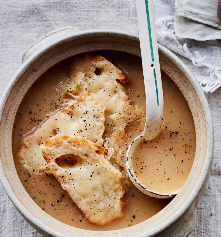 White onion soup with Gruyère croûtes