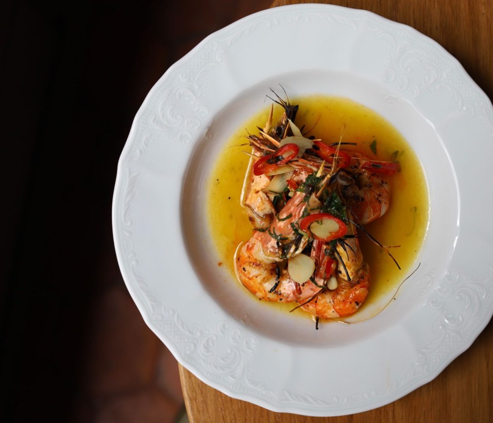 Tiger prawns with white wine butter sauce