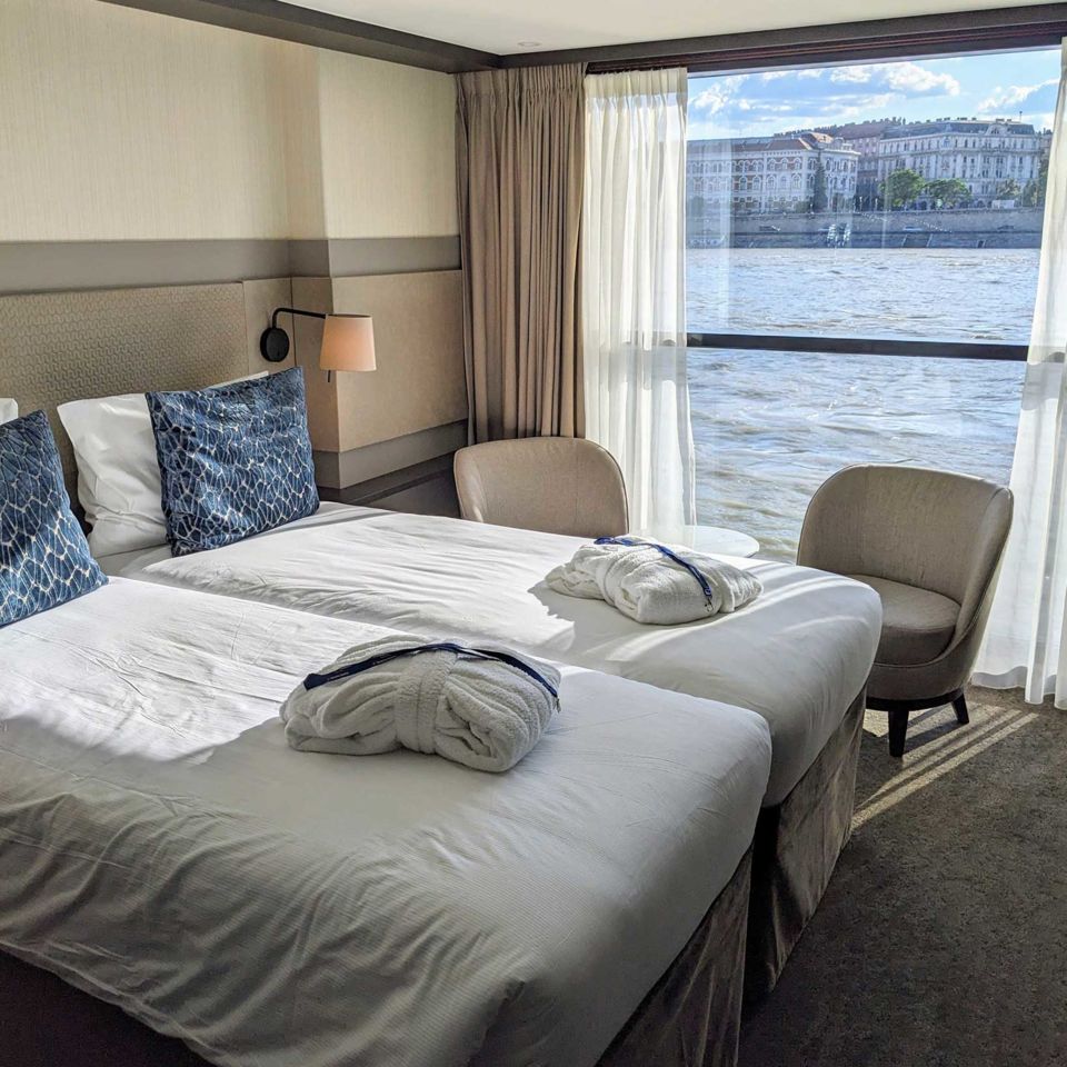 The modern suite on the Capella