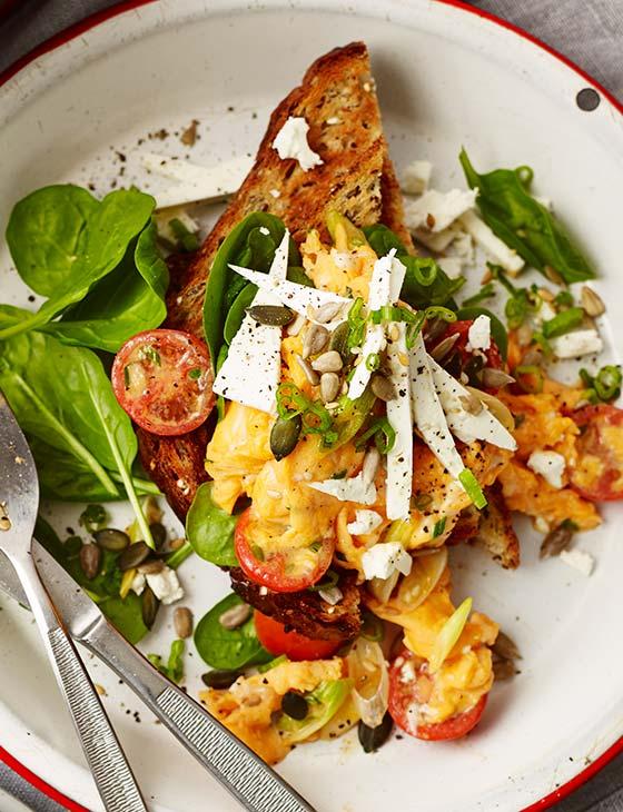 ScrambledEggsFetaSpinach560_f7d87ff9db78396e108f7ec708bcfd67.jpg
