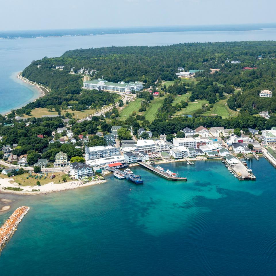 Mackinac island harbour