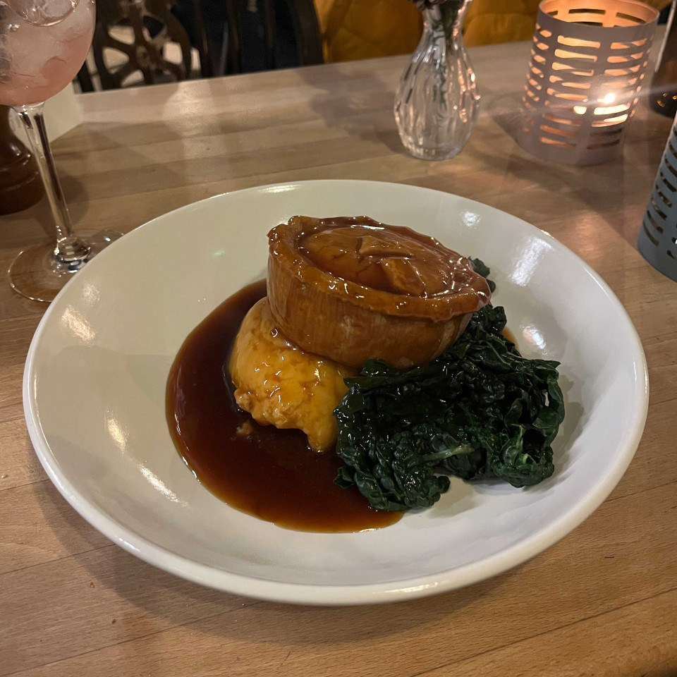 Steak and ale pie