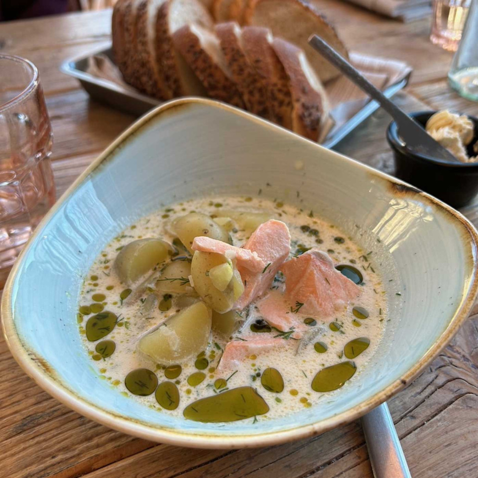 Salmon, potato and dill soup