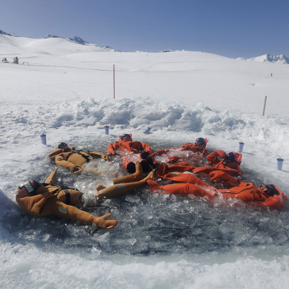 Ice floating in Lake Ouillette