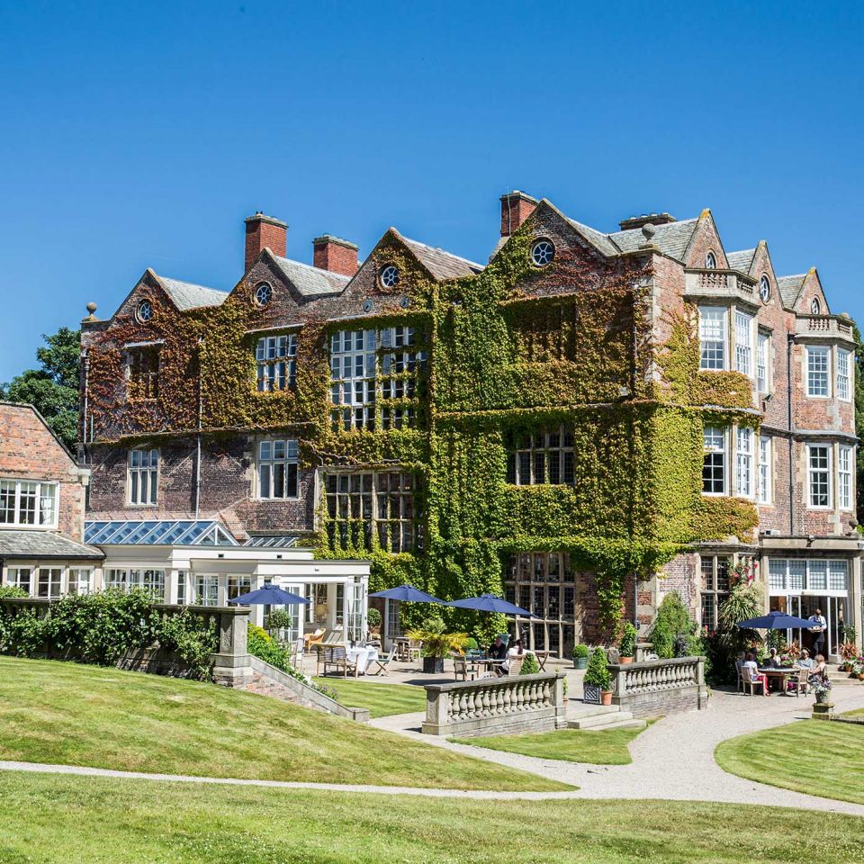 1-(30)-Goldsborough-Hall-exterior