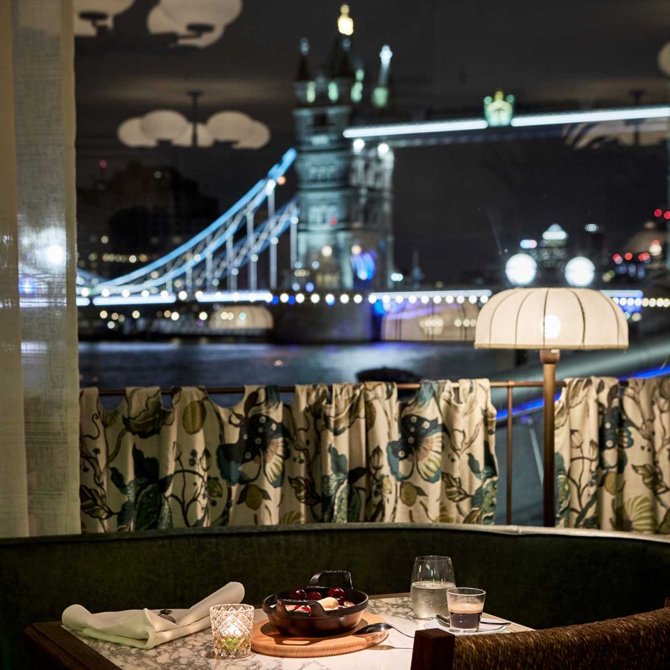 Views of Tower Bridge from Tavolino