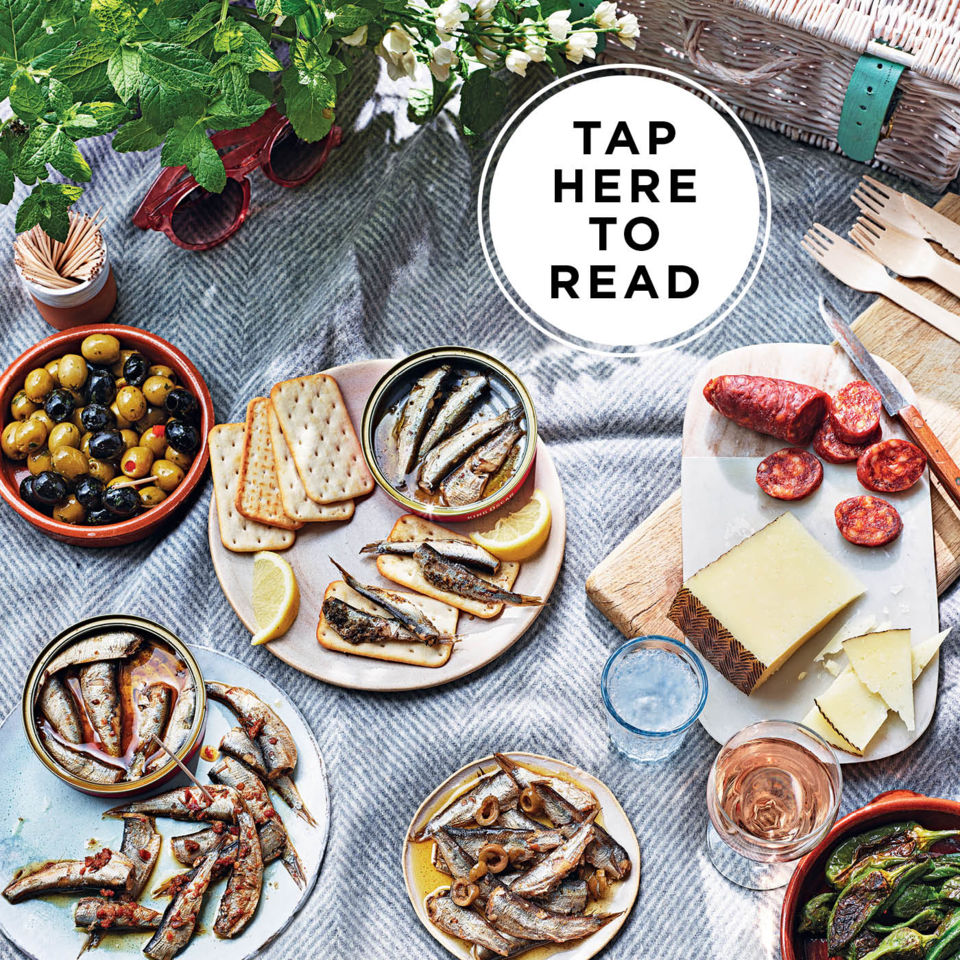 Page Turner Holding image_1400x1400