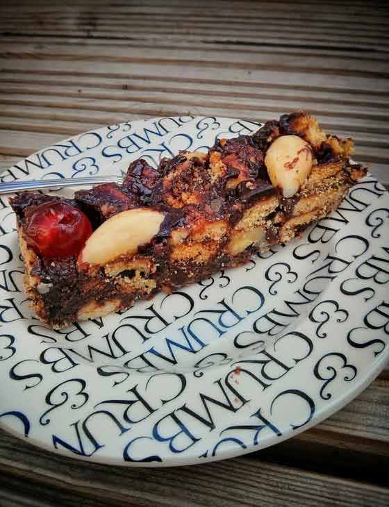 choc-bis-cake1.jpg