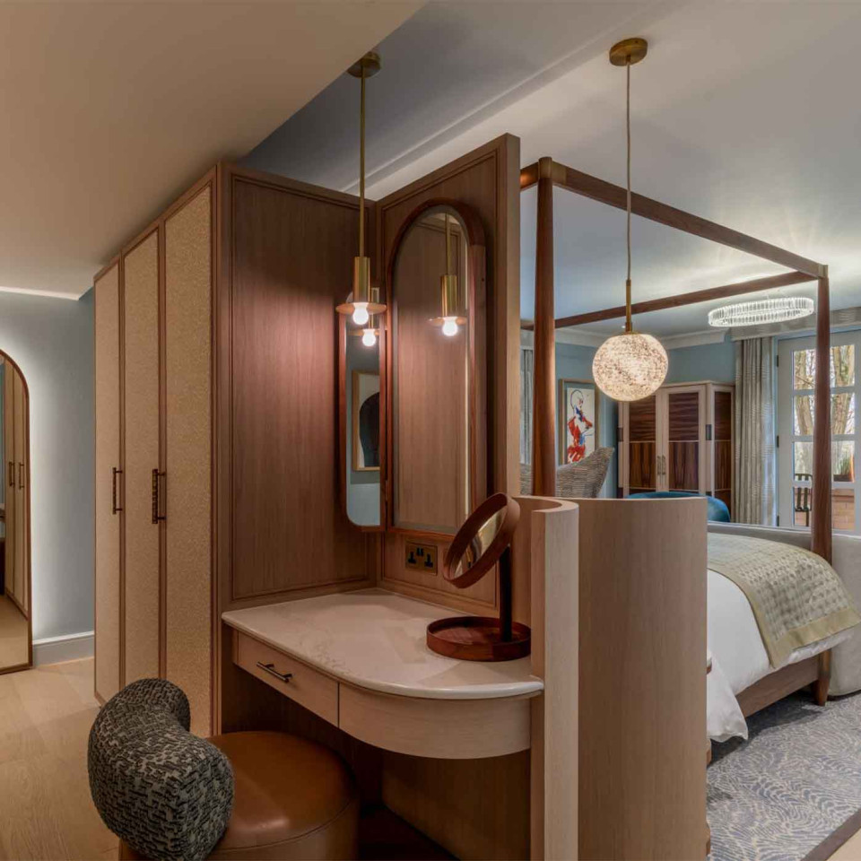 Clever design tricks in the Corner Room suite