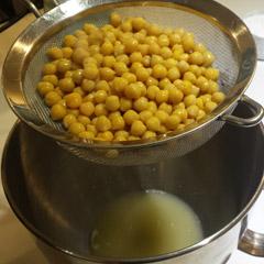 chickpeas_240.jpg