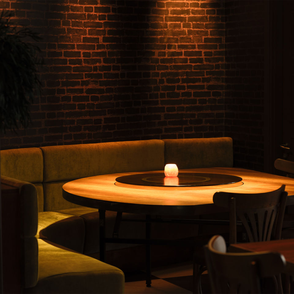 Wazwan's modern and dramatic interior