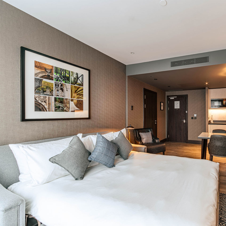 fellow-house-bedroom