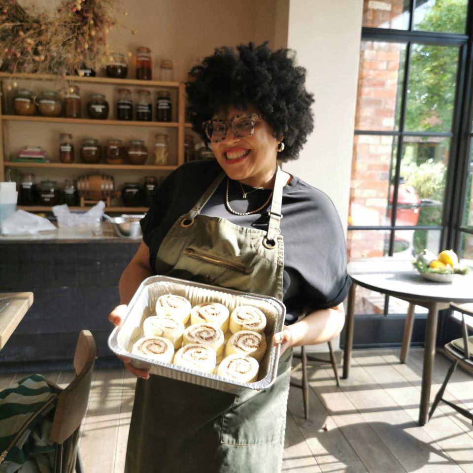 Nadine at the cinnamon roll workshop