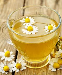 Tea-with-daisys.jpg