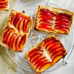 bakeoffplumtart-240.jpg