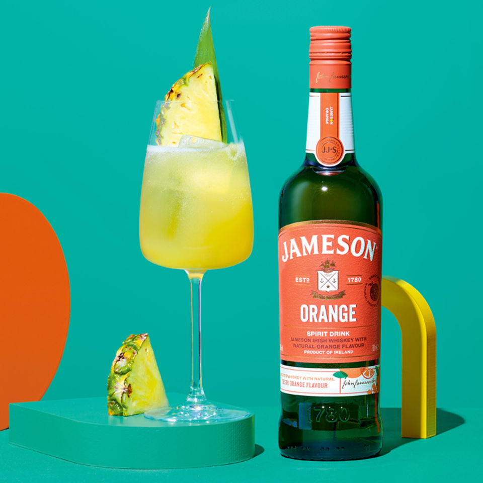 AUG_Adv_Jameson_1400x1400