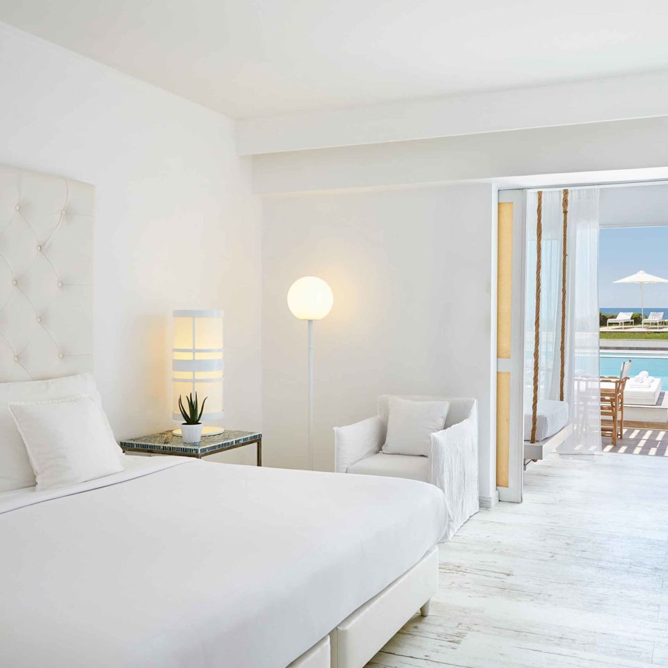 Swim-up accommodation at Grecotel LUXME White