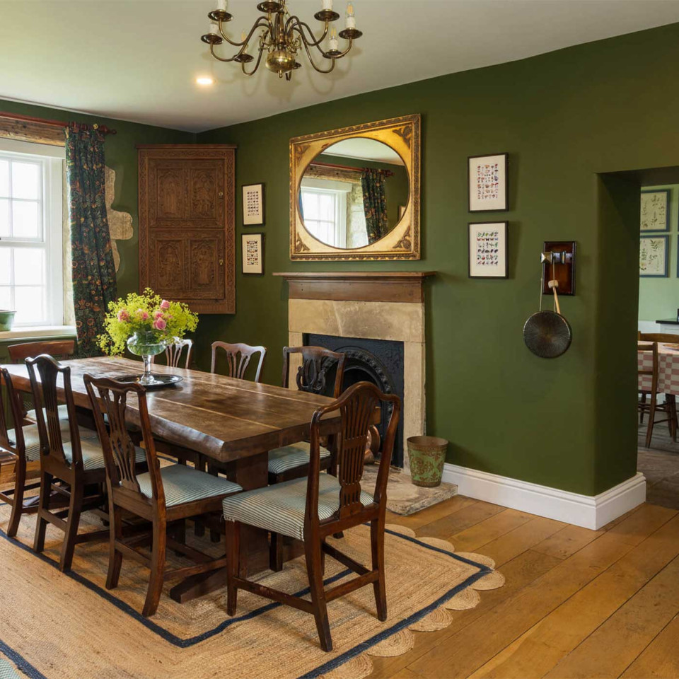 The elegant and convivial dining room