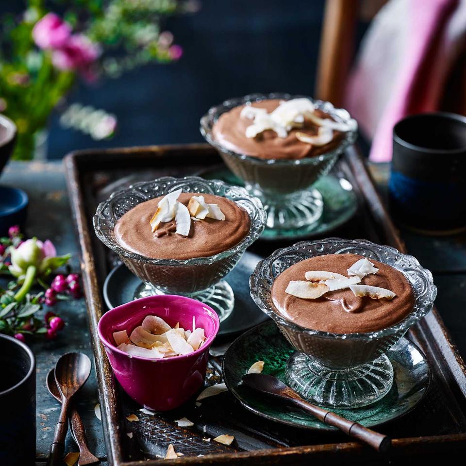 MILK-CHOCOLATE-COCONUT-MOUSSE-1