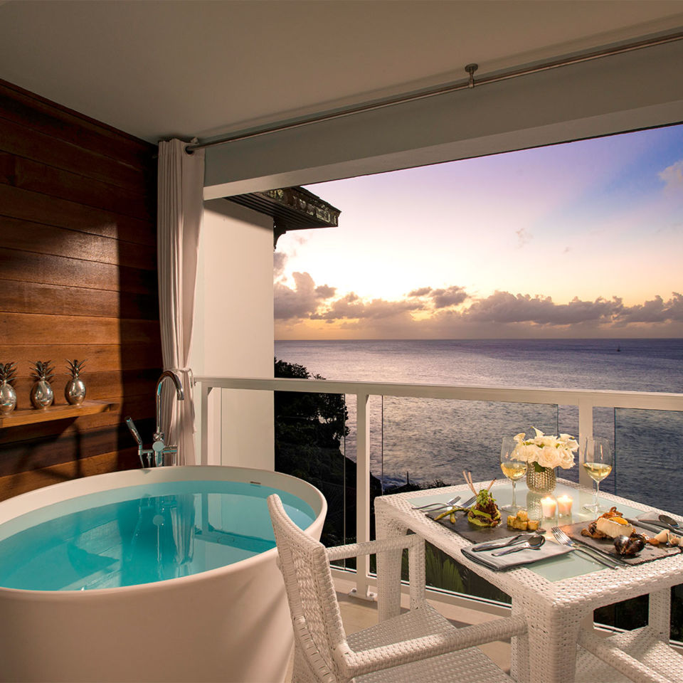 The sea-gazing balcony