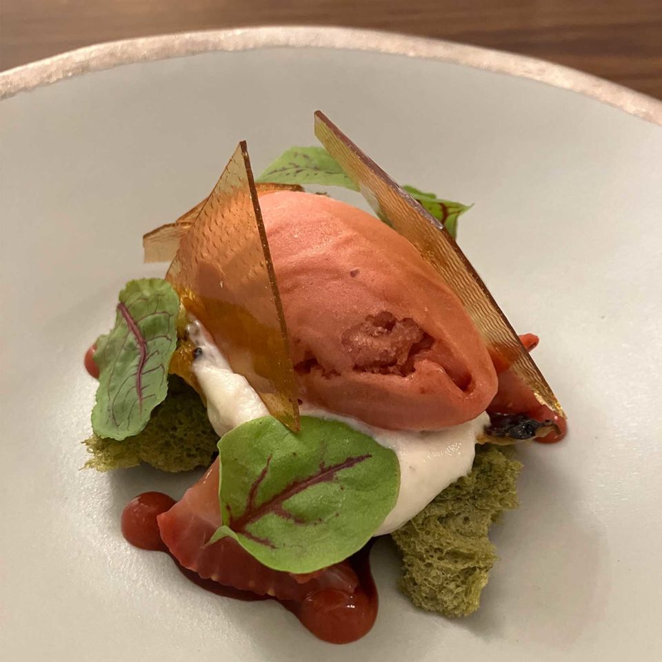 The strawberry dessert