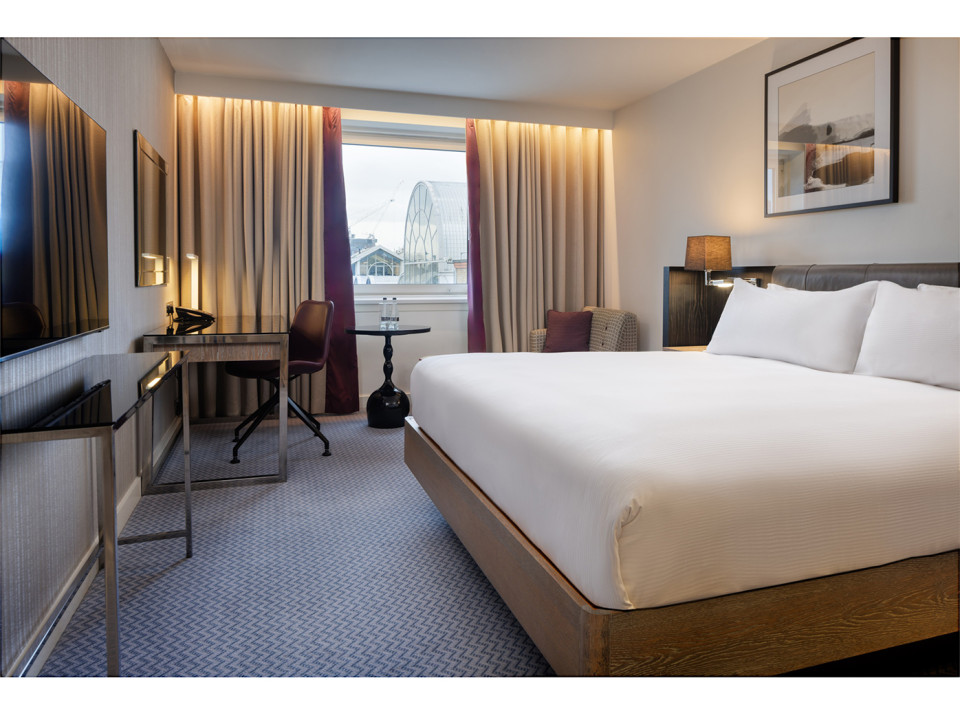 Hilton_Angel1_cms