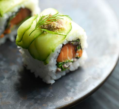 Salmon-Gravlax-Roll.jpg