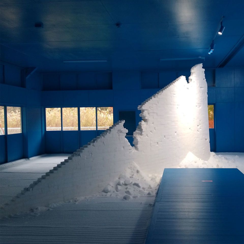 Installation art, Suzu