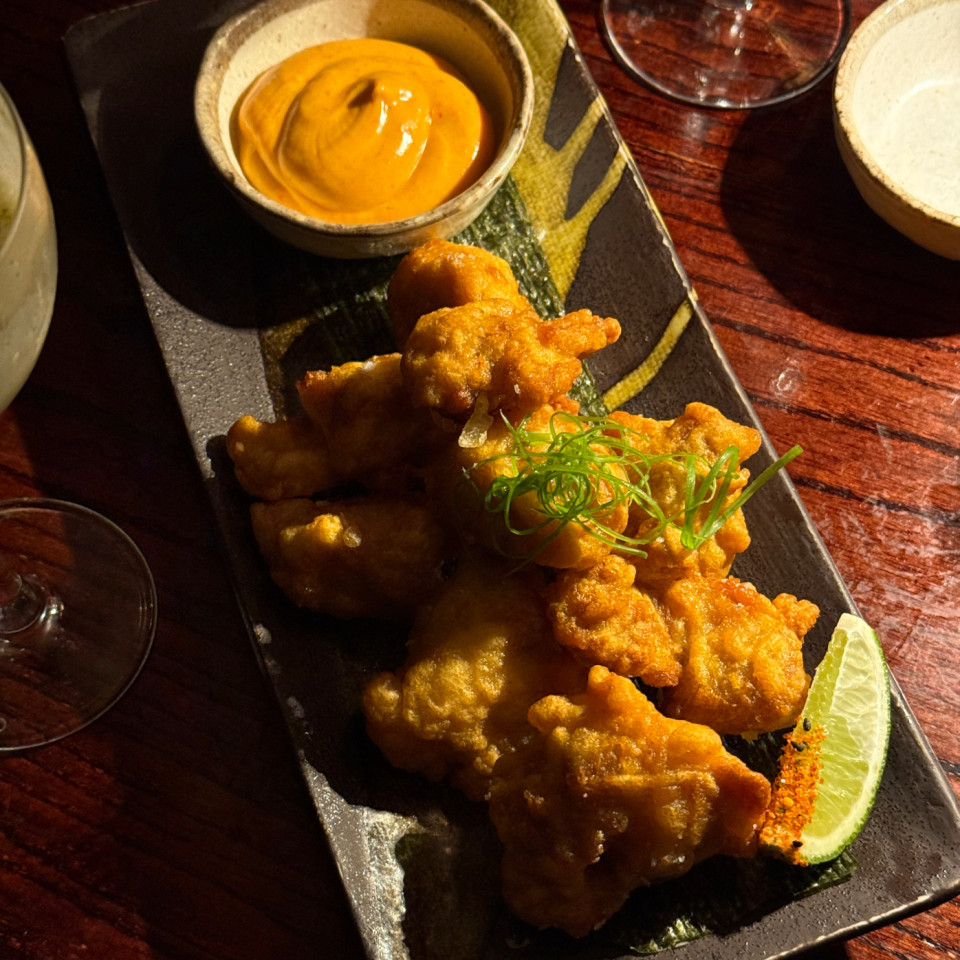 Fried chicken with spicy mayo