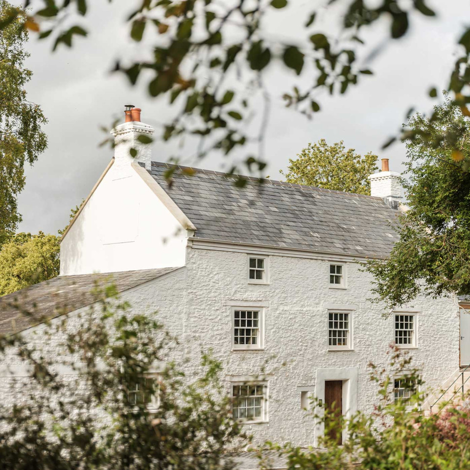 Osip’s whitewashed exterior