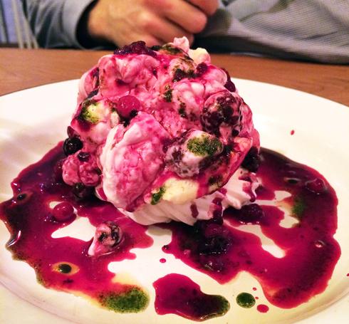 2pavlova.jpg